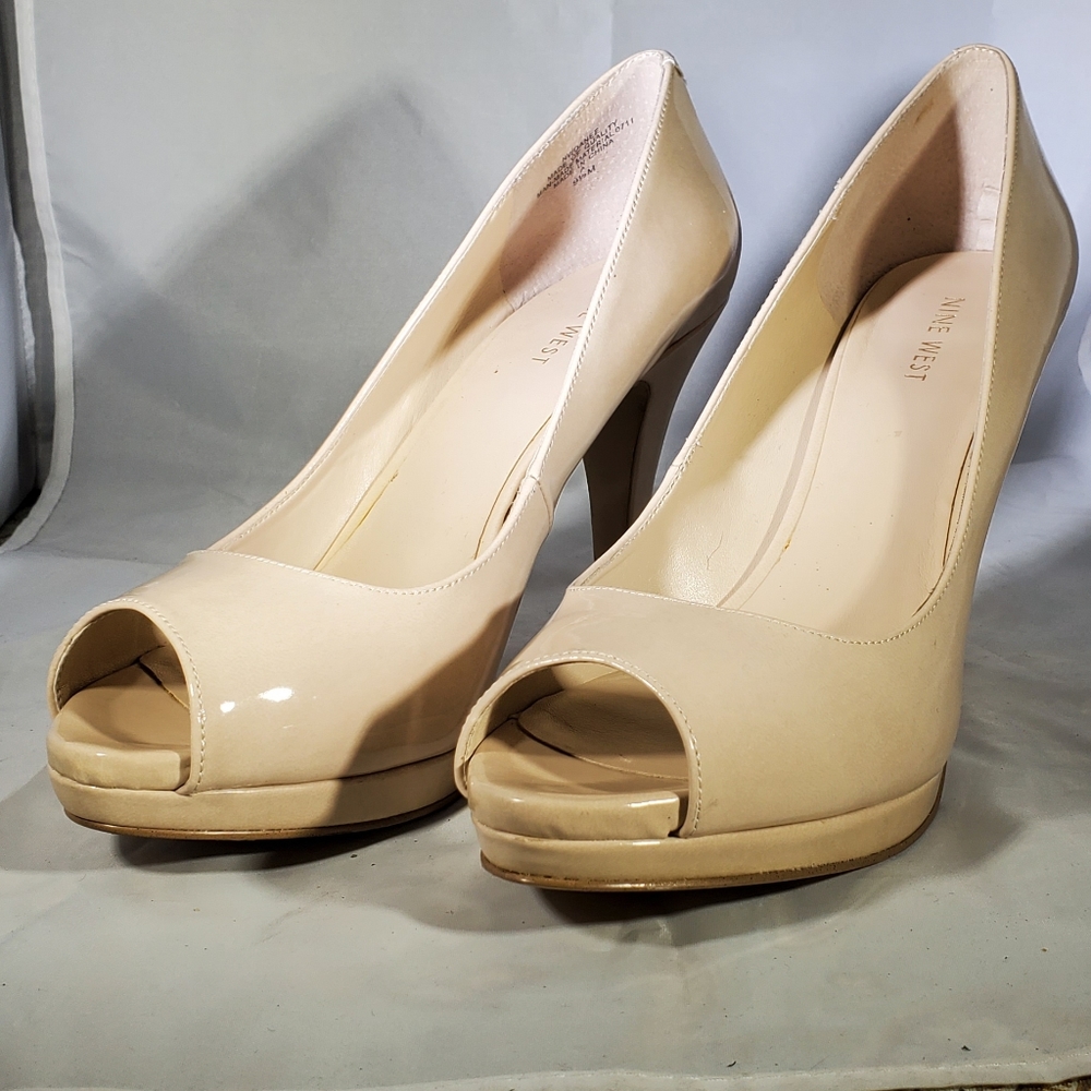 Patent leather open toe pump